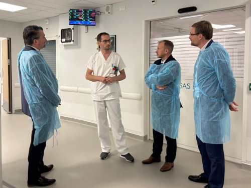visite du service par le Dr Adrien Auvet